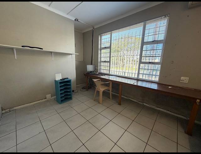 330M² OFFICE FOR SALE IN ARCADIA